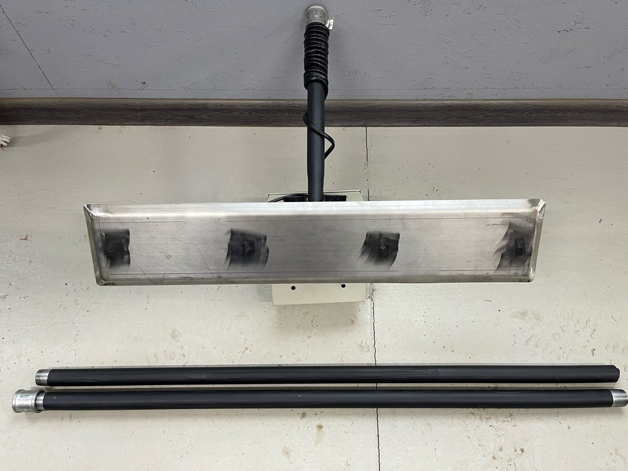 Электрическая терка для укладки резиновой крошки